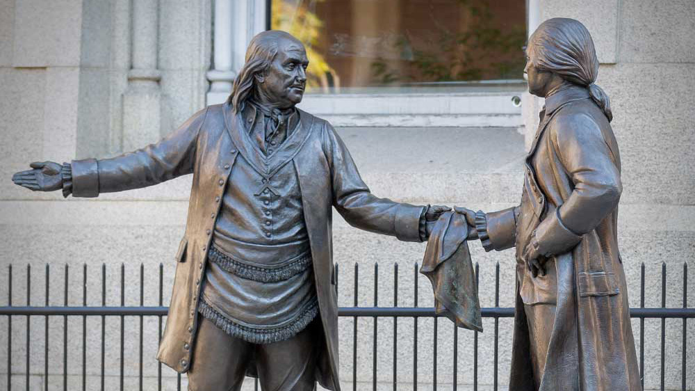 Washington and Franklin Brotherhood Statue
